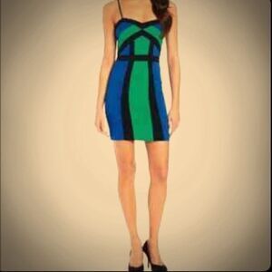 ✨ XOXO Burgundy Color-block Mini Dress✨